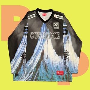 Supreme Mountain Hockey Jersey (Small)